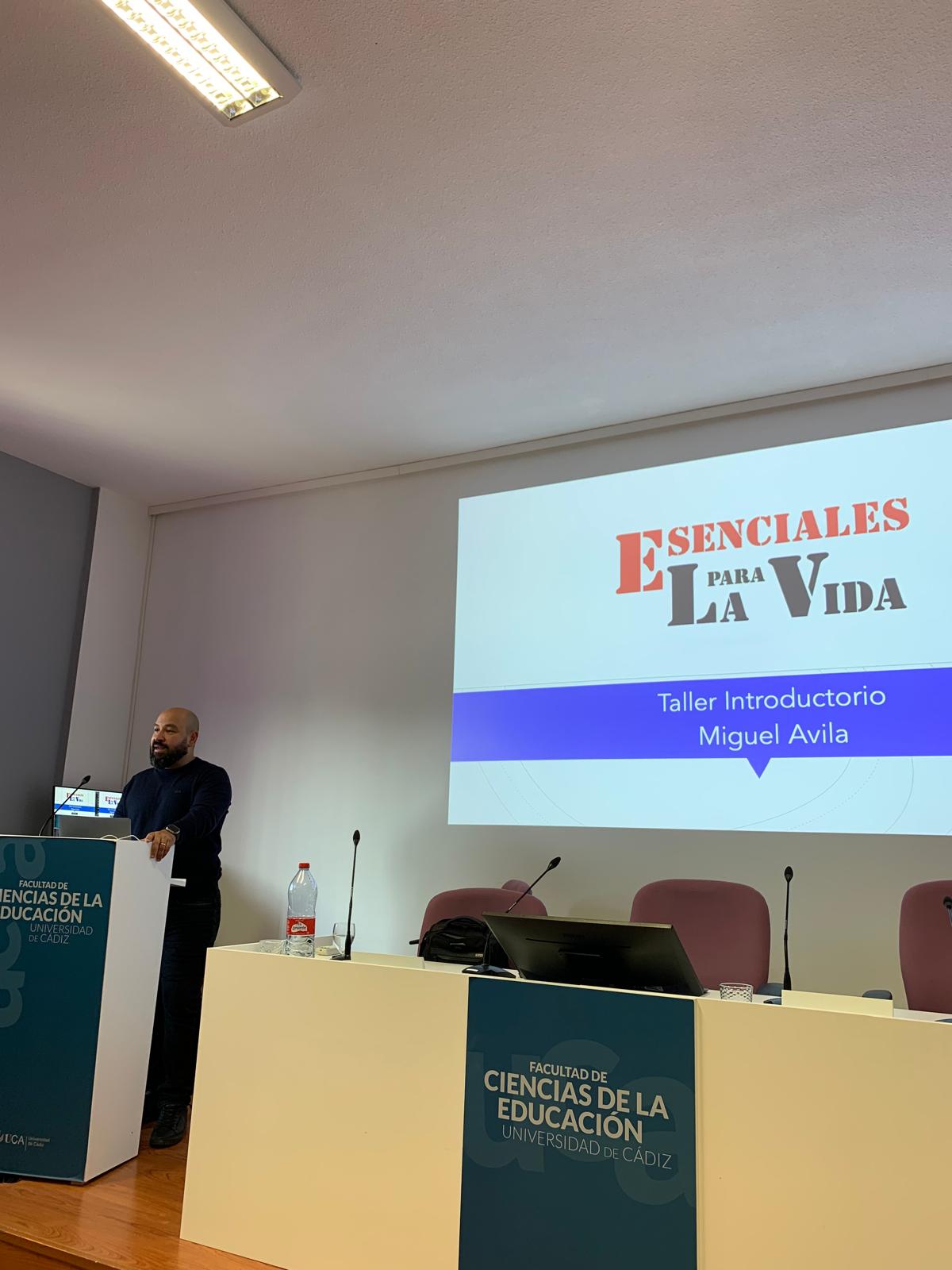 Jornada formativa en la Facultad de CC. Educación (UCA)